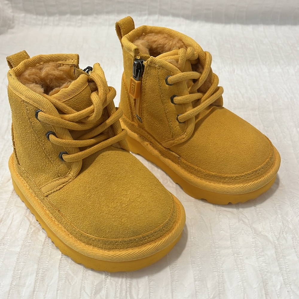 UGG NEUMEL II kids toddler boots shoe lace inner Sherpa lined treadlite‎ size 6c - Picture 4 of 14